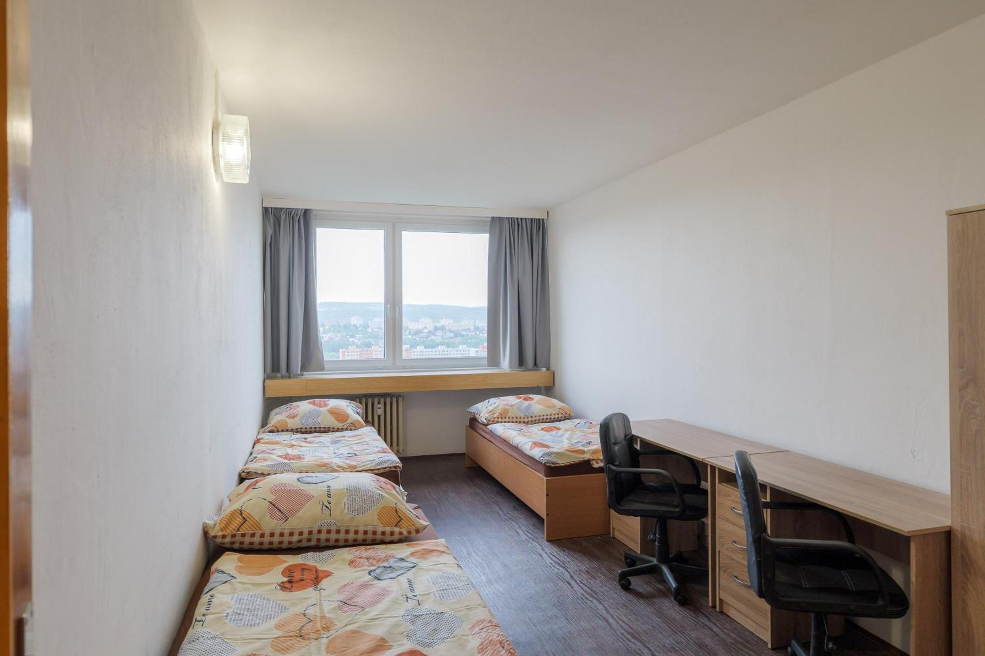 Tvm Tower Modrany Vandrehjem Prag Eksteriør billede
