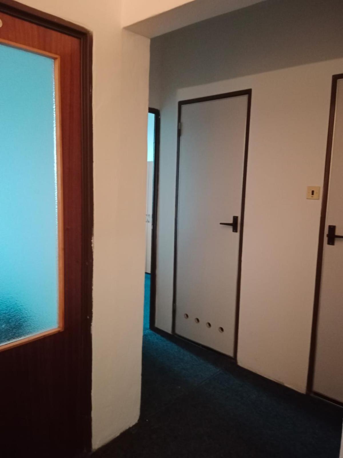 Tvm Tower Modrany Vandrehjem Prag Eksteriør billede
